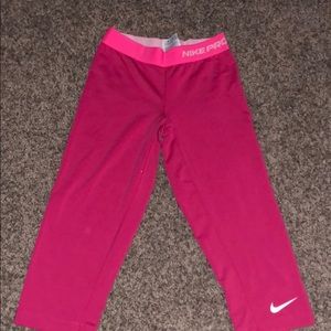Nike Pro capris